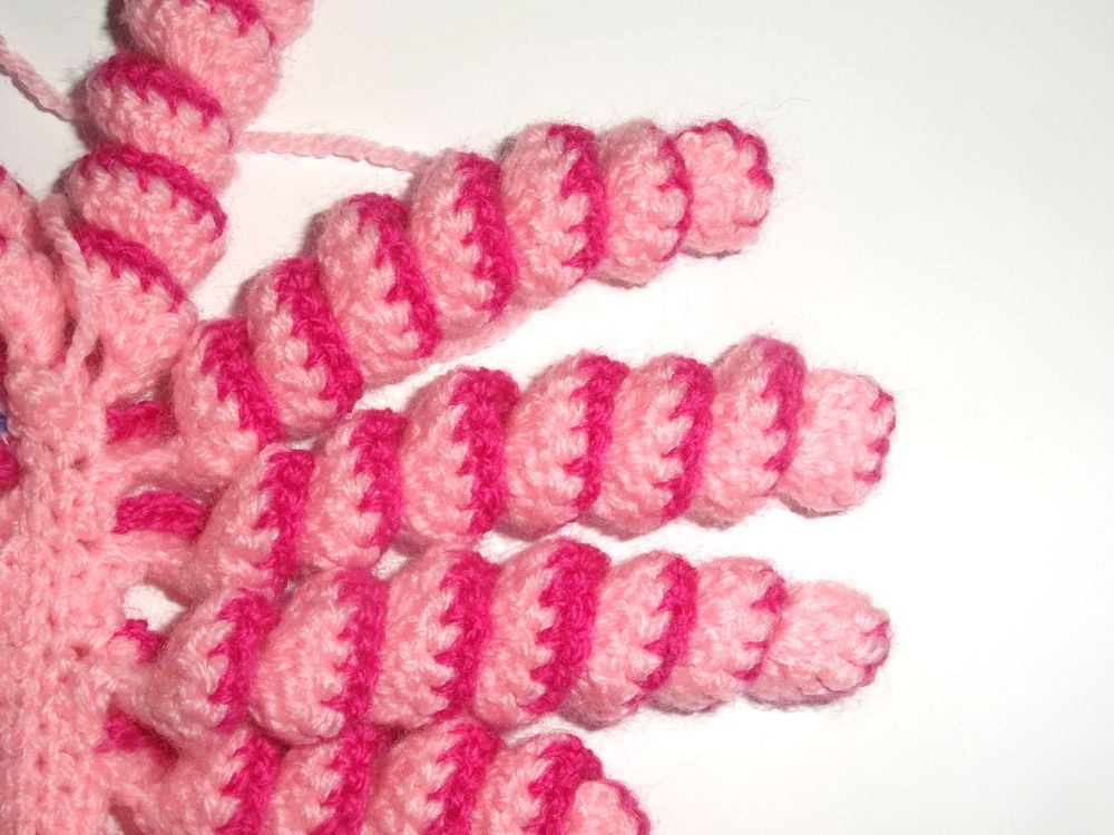 Cómo tejer tirabuzones para el pelo de tus amigurumis