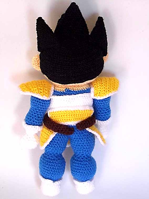 La imagen tiene un atributo ALT vacío; su nombre de archivo es vegeta-amigurumi-02.jpg