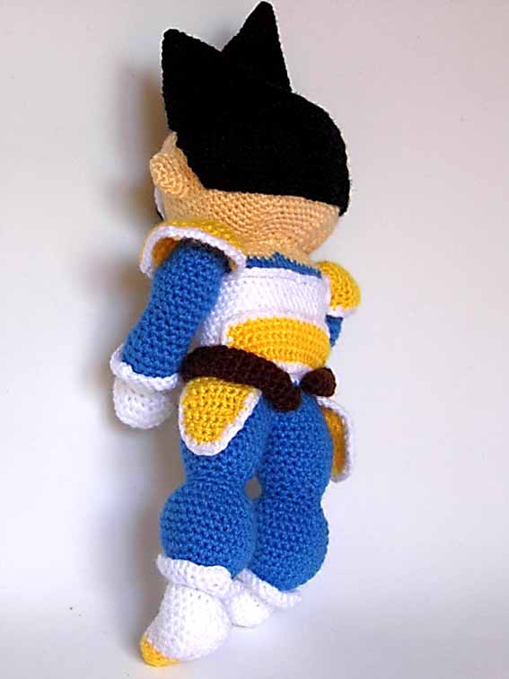 La imagen tiene un atributo ALT vacío; su nombre de archivo es vegeta-amigurumi-04.jpg