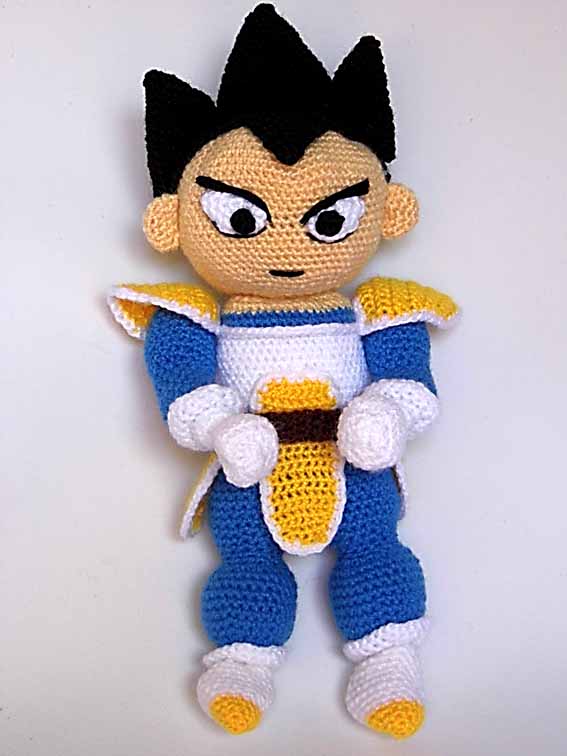 La imagen tiene un atributo ALT vacío; su nombre de archivo es vegeta-amigurumi.jpg