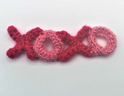 Mini Amigurumis Y el Amor: 12 patrones para tejer mini amigurumis - Imagen 12