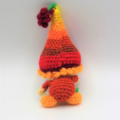 Gnomos de Otoño: 12 Patrones para tejer amigurumis otoñales - Imagen 10