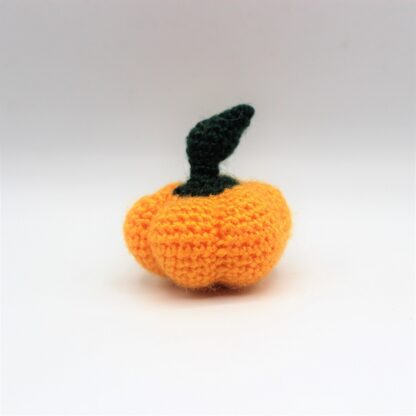 Gnomos de Otoño: 12 Patrones para tejer amigurumis otoñales - Imagen 16