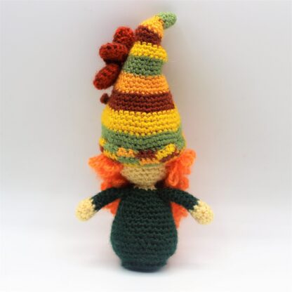 Gnomos de Otoño: 12 Patrones para tejer amigurumis otoñales - Imagen 4