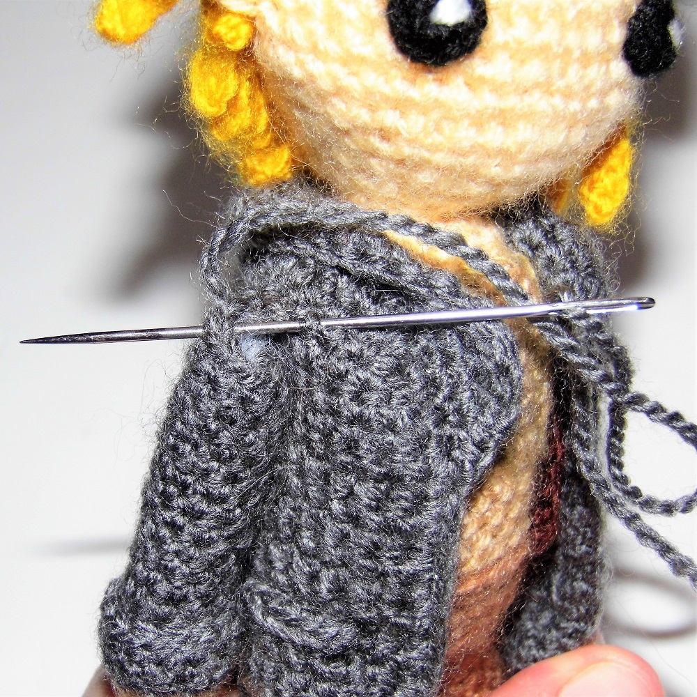 Coser los brazos de nuestros amigurumis